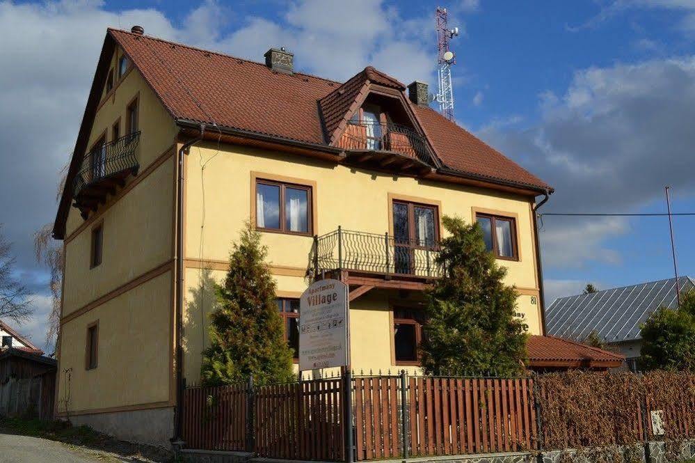 Apartmany Village Veľký Slavkov Exteriör bild