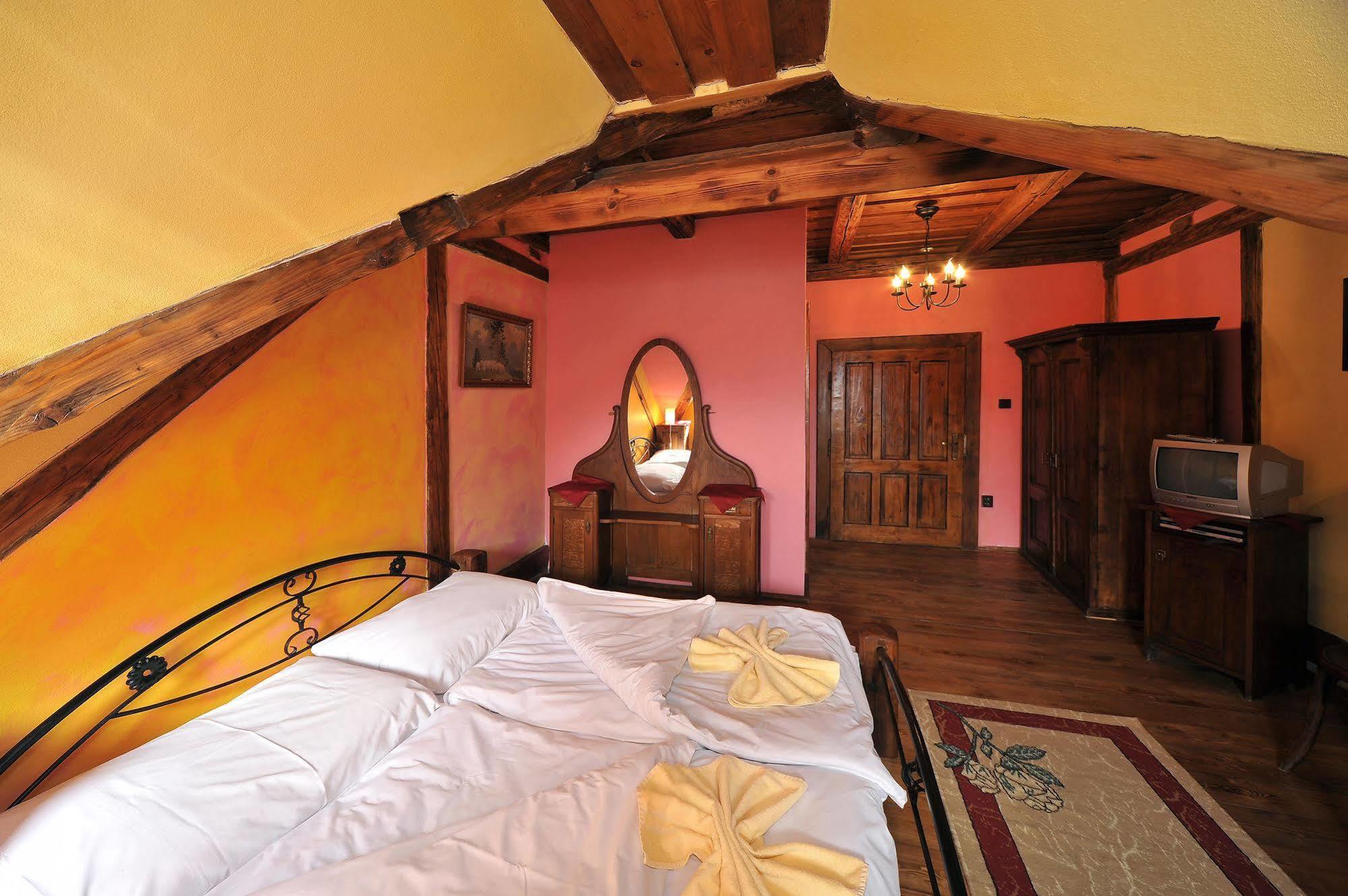 Apartmany Village Veľký Slavkov Exteriör bild