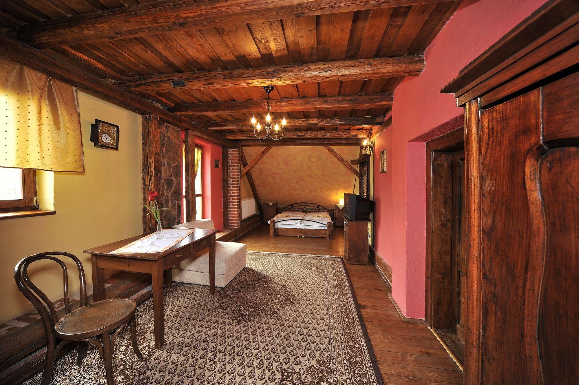 Apartmany Village Veľký Slavkov Exteriör bild