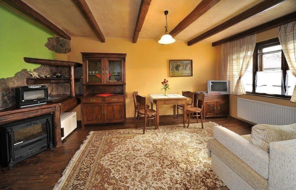 Apartmany Village Veľký Slavkov Exteriör bild