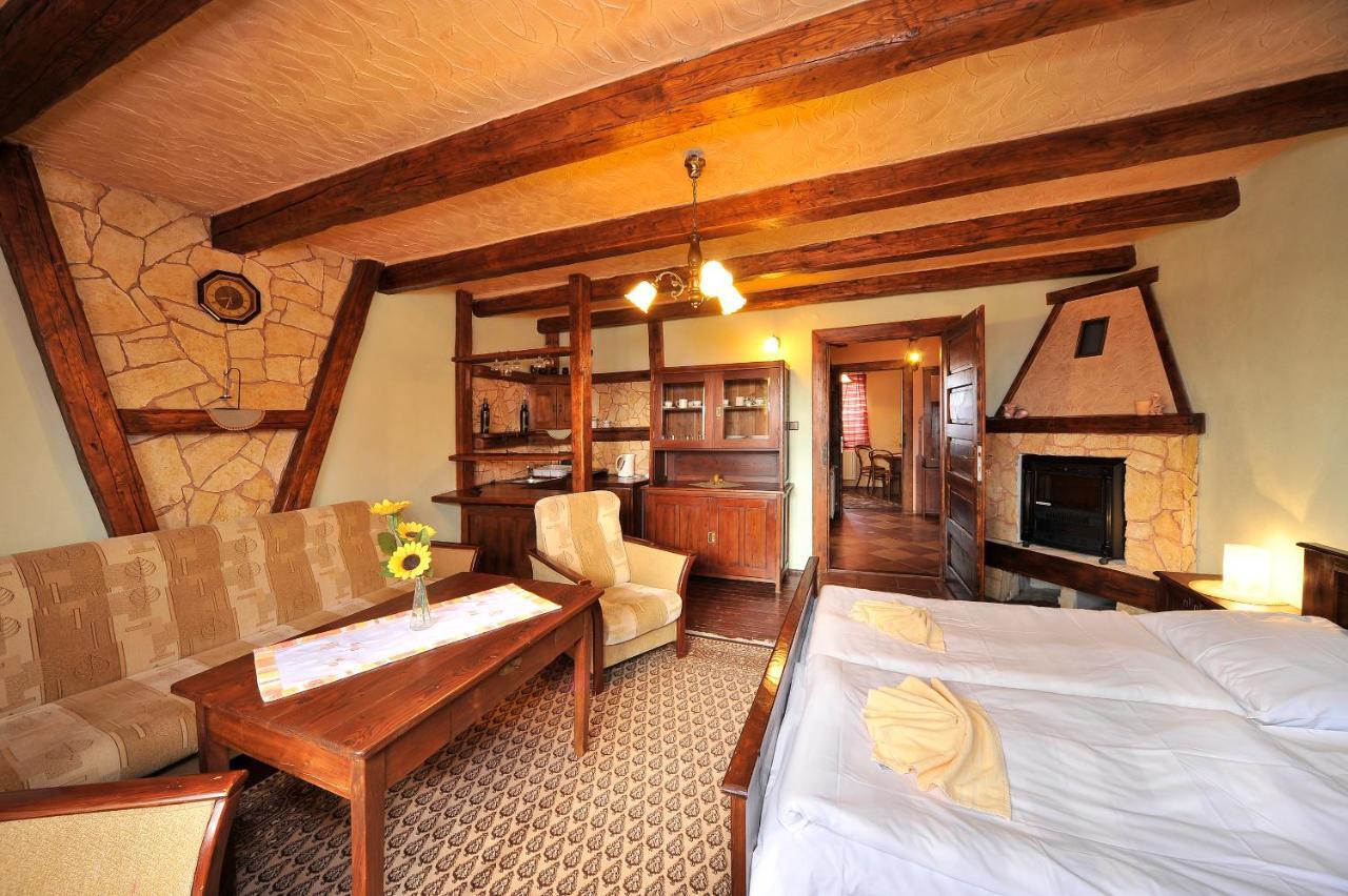 Apartmany Village Veľký Slavkov Exteriör bild